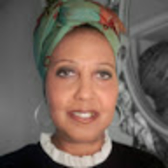 Meet your Posher, Gail - Picture 1 of 1